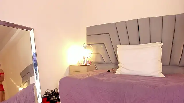 maia_520 - Maia_520's free webcam - UK Sex Cams