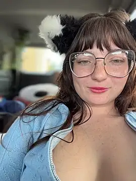 urpuppymoon Live Webcam on Stripchat