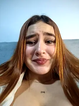 katty_42 (F teen) - Off bra