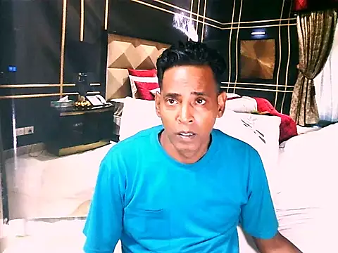 IndianHunk01 webcam