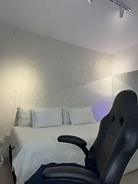 Webcam Model (ava_blue)  is live.Free join now!