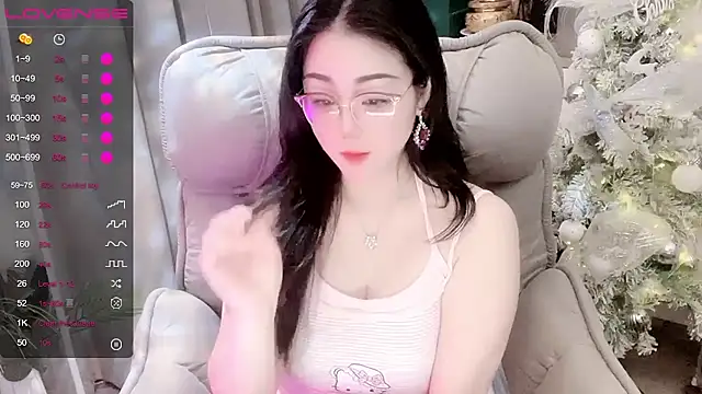 Monica-666888- webcam