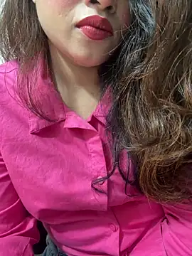 Webcam Model (riya_sharma11)  is live.Free join now!