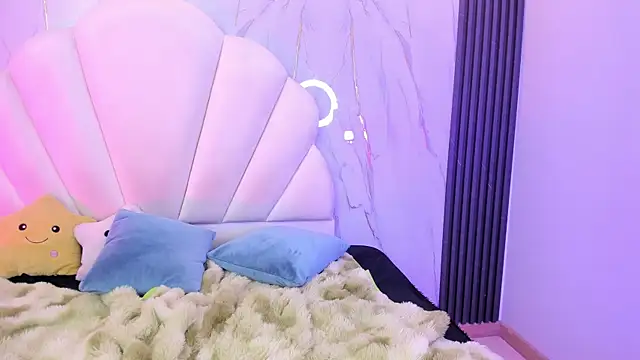 AliiceWonderland_ webcam