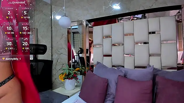 katleya_lewiis webcam