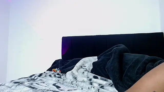 PaidFlirtSeeker webcam