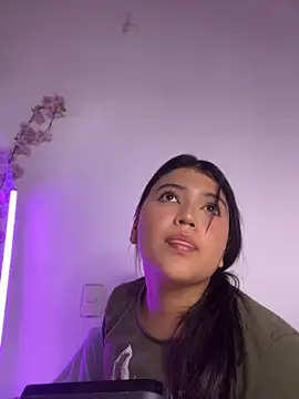 alisson_carolina73 webcam