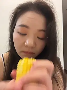 xiaochengzi505 - Live Cams