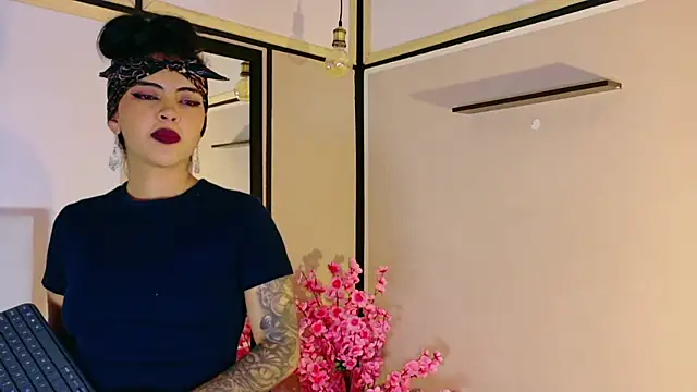 Devil_AliceXo webcam