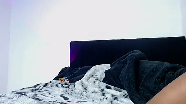 PaidFlirtSeeker webcam