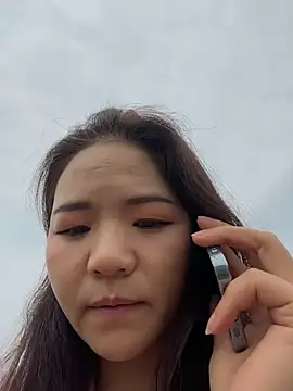 xiaochengzi505 (F milf) - 无内衣逛商场1小时