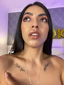 Webcam Model (Celeste_Amber)  is live.Free join now!