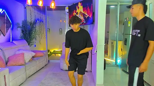 Houseofwarrios webcam