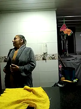 Webcam Model (maynor_1998)  is live.Free join now!