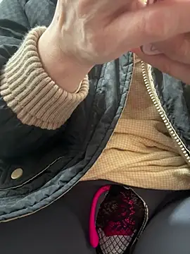 美女buusoom在线直播