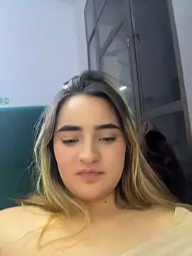 Antonella_Julieta webcam