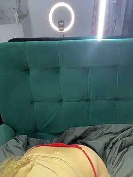 Antonella_Julieta webcam