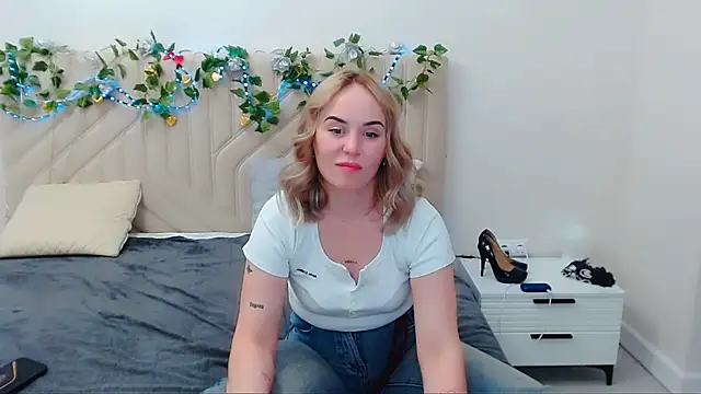 LiluMoon__ webcam