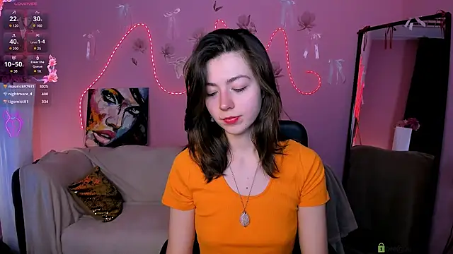 veronica_bubble webcam