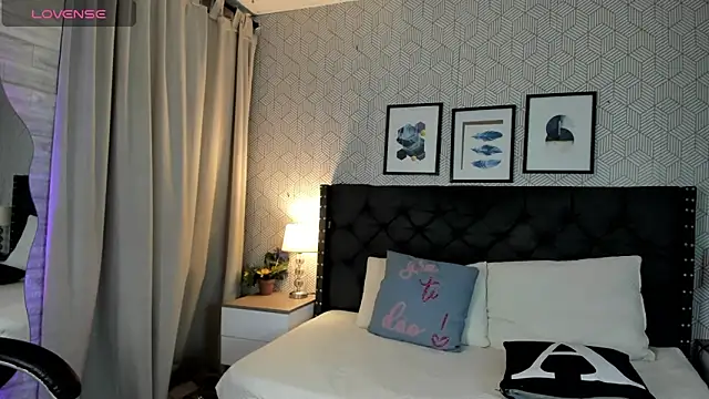 sophie__blare webcam