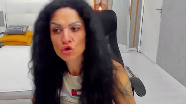 MarbellaRyder webcam