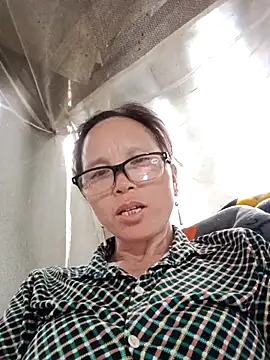 tina6886 - Tina6886's free webcam - UK Sex Cams