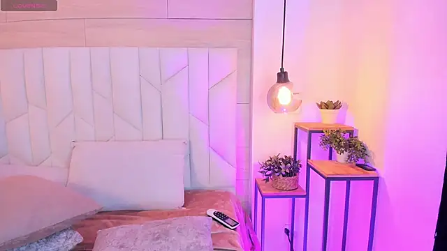 michele_jones webcam