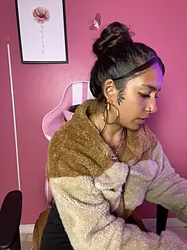 DulceLatinaxo webcam