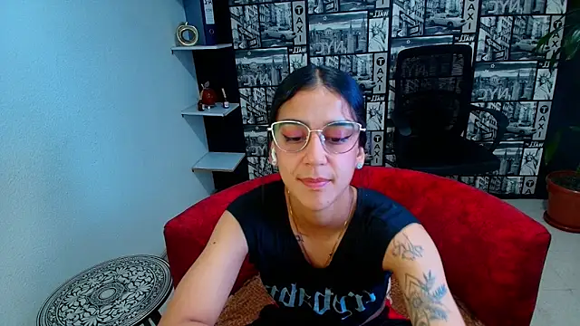 DanielaMonroe webcam