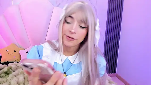 AliiceWonderland_ live sex cam