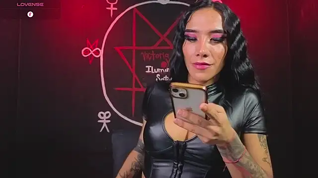 Victoriavampire666 live sex cam