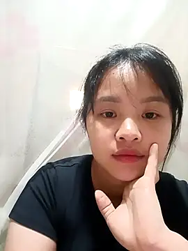 pretty-haert - Pretty-haert's free webcam - UK Sex Cams