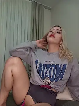 BlondeKasarSude webcam