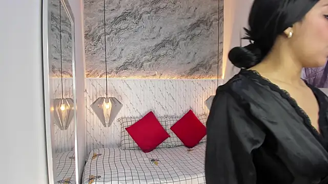 Esmeralda__18 webcam