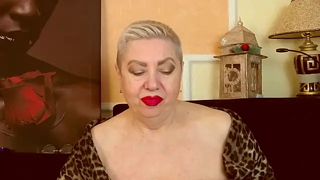 LadyPosh live sex cam