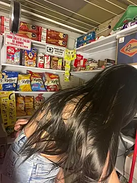 RileyReed_Pink webcam