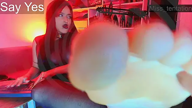 Miss_tentation webcam