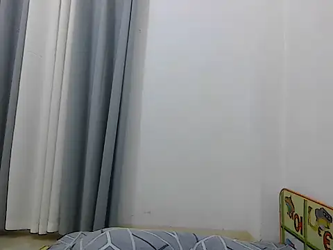 cumslut_selena69 webcam