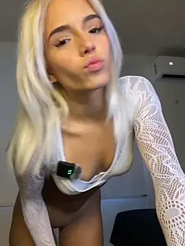 bubuqueen (Ask my age) - blowjiob + Swallow CUM 👅💦