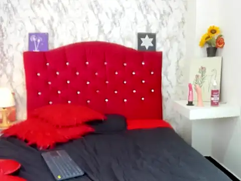 Alejandra_and_James_ live sex cam