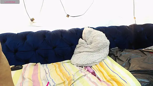 AprilyCrystal2 webcam