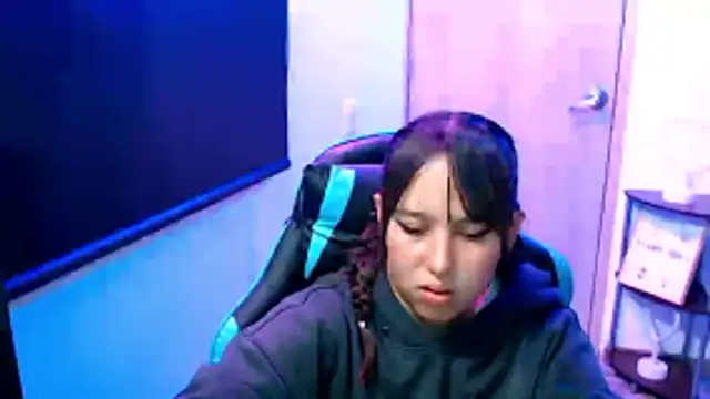 Skarlet_Adams28 webcam