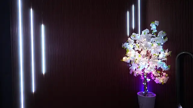 xxforyoureyesonlyxx webcam