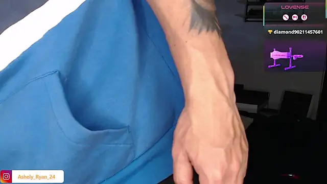 ashely_ryan24 webcam