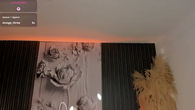 ShaniaDaniels webcam