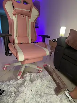 bella__honey from StripChat is Freechat