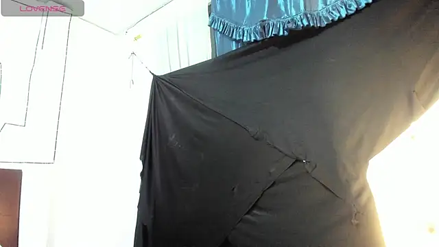 latinaStepmom webcam