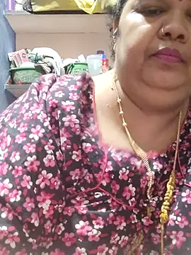 tamilthanushri webcam