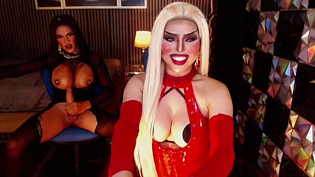 BigCockLatinaTS webcam