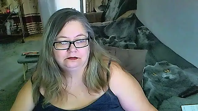 sex2 (F mature) - naked, squirt